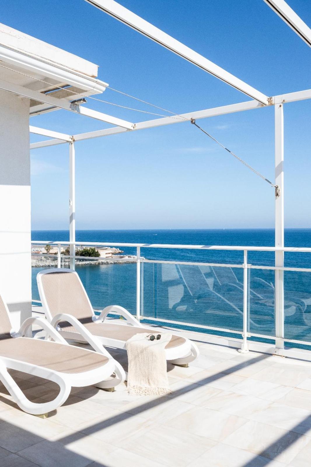 Apartment Maria Paola Penthouse Aan Het Strand